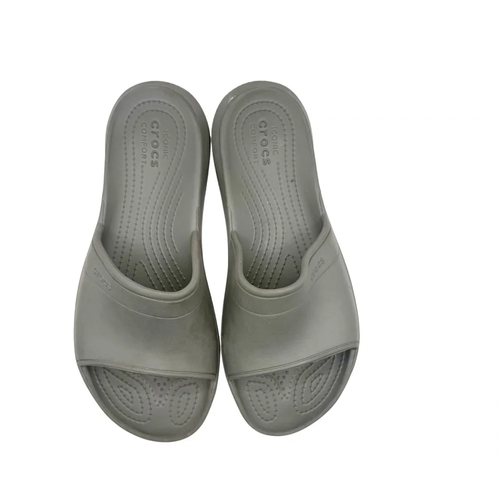 Crocs Iconic Comfort‎ Sandals size 6M/8W